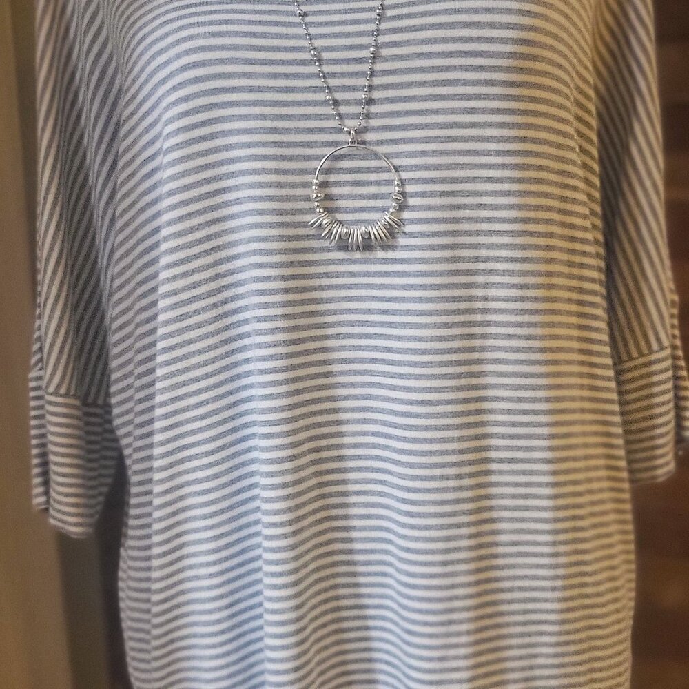 Cable & Gauge Striped Tunic Knit Top - Size M - Picture 4 of 4